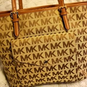 Michael kors purse